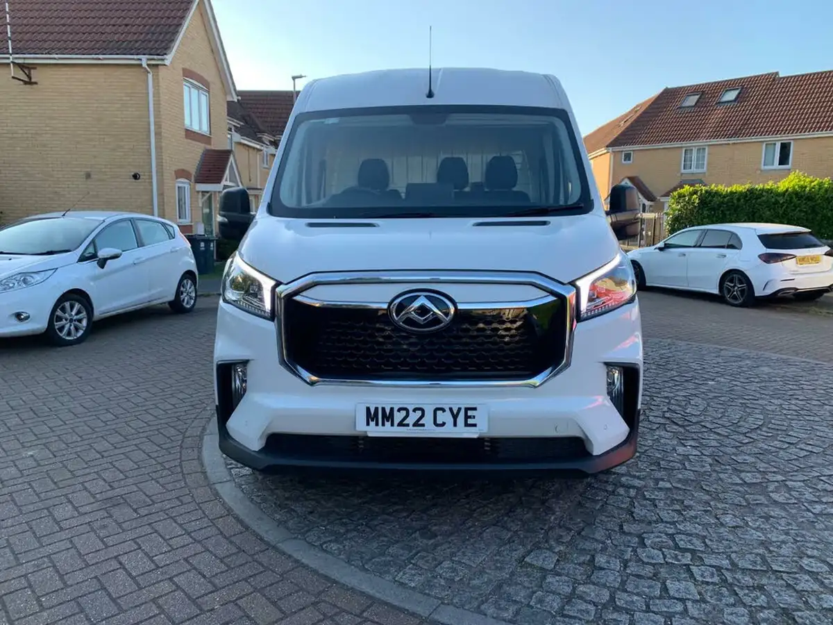 2022-maxus-e-deliver-9-e-lh-515kwh-big-79