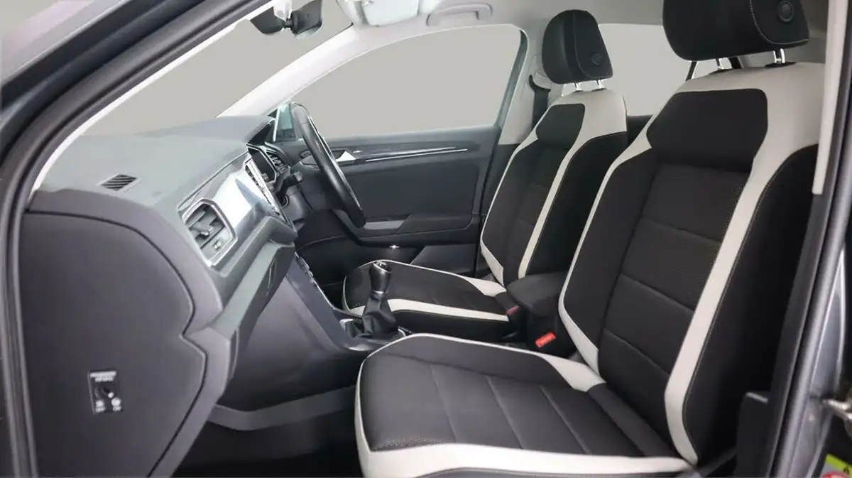 2020-volkswagen-t-roc-20tdi-sel-big-14