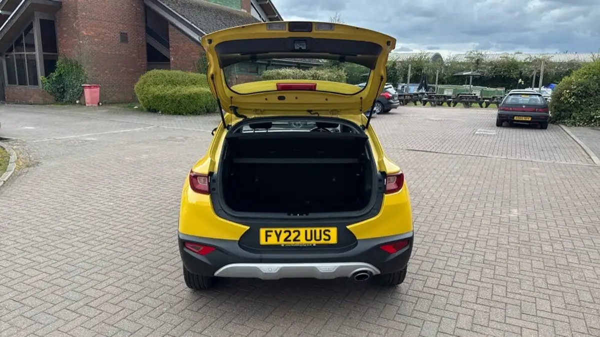 2022-kia-stonic-10-t-gdi-2-big-7