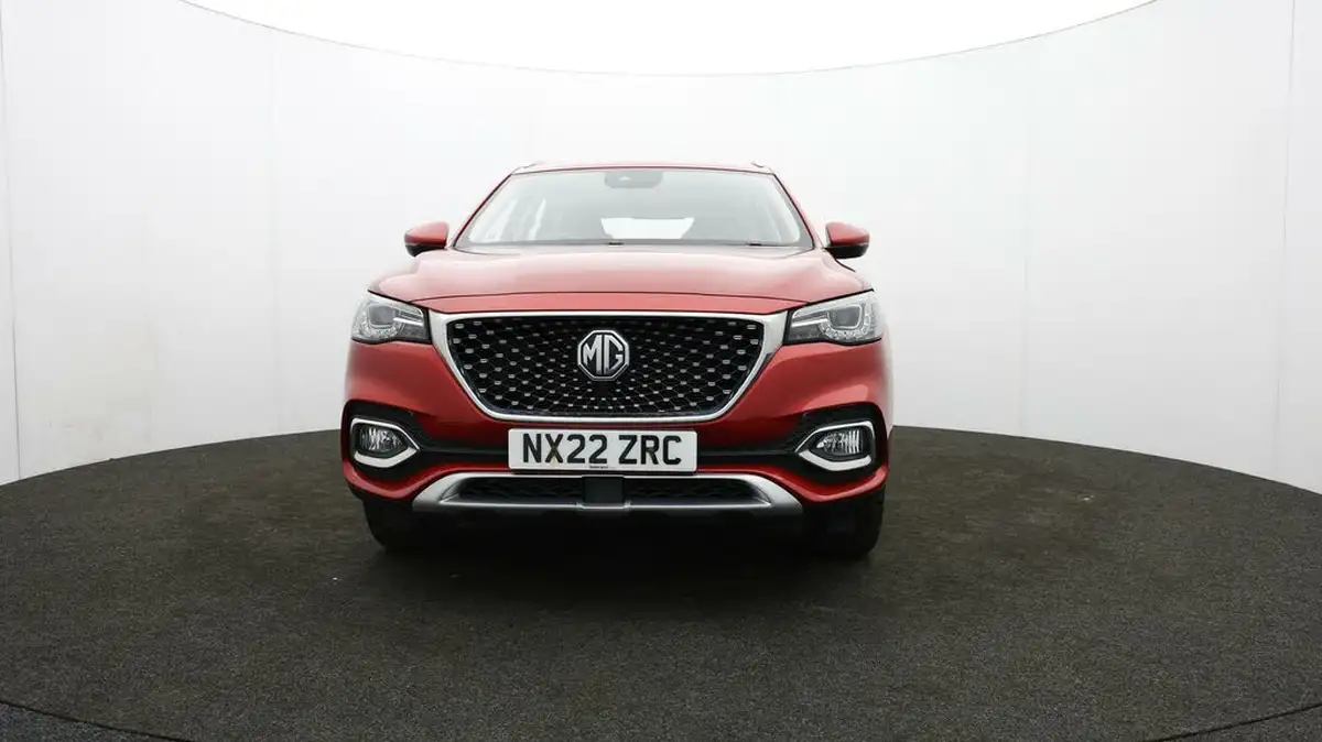 2022-mg-hs-15t-gdi-exclusive-162ps-big-56