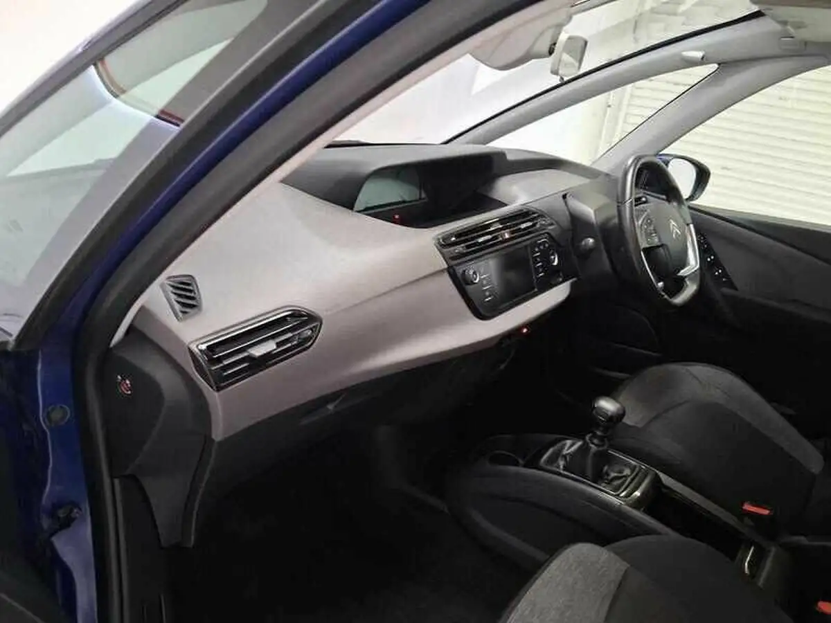 2018-citroen-grand-c4-spacetourer-16bluehdi-touch-edition-120ps-big-14