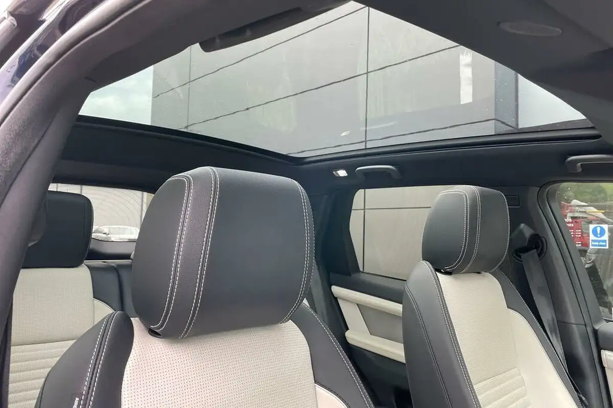 2022-land-rover-discovery-sport-15-p300e-r-dynamic-se-big-7