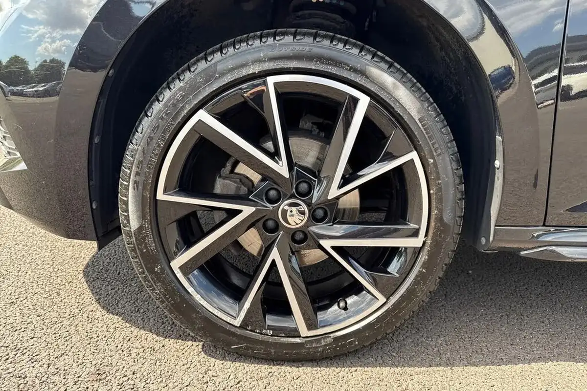 2021-skoda-kamiq-15-tsi-monte-carlo-dsg-big-23