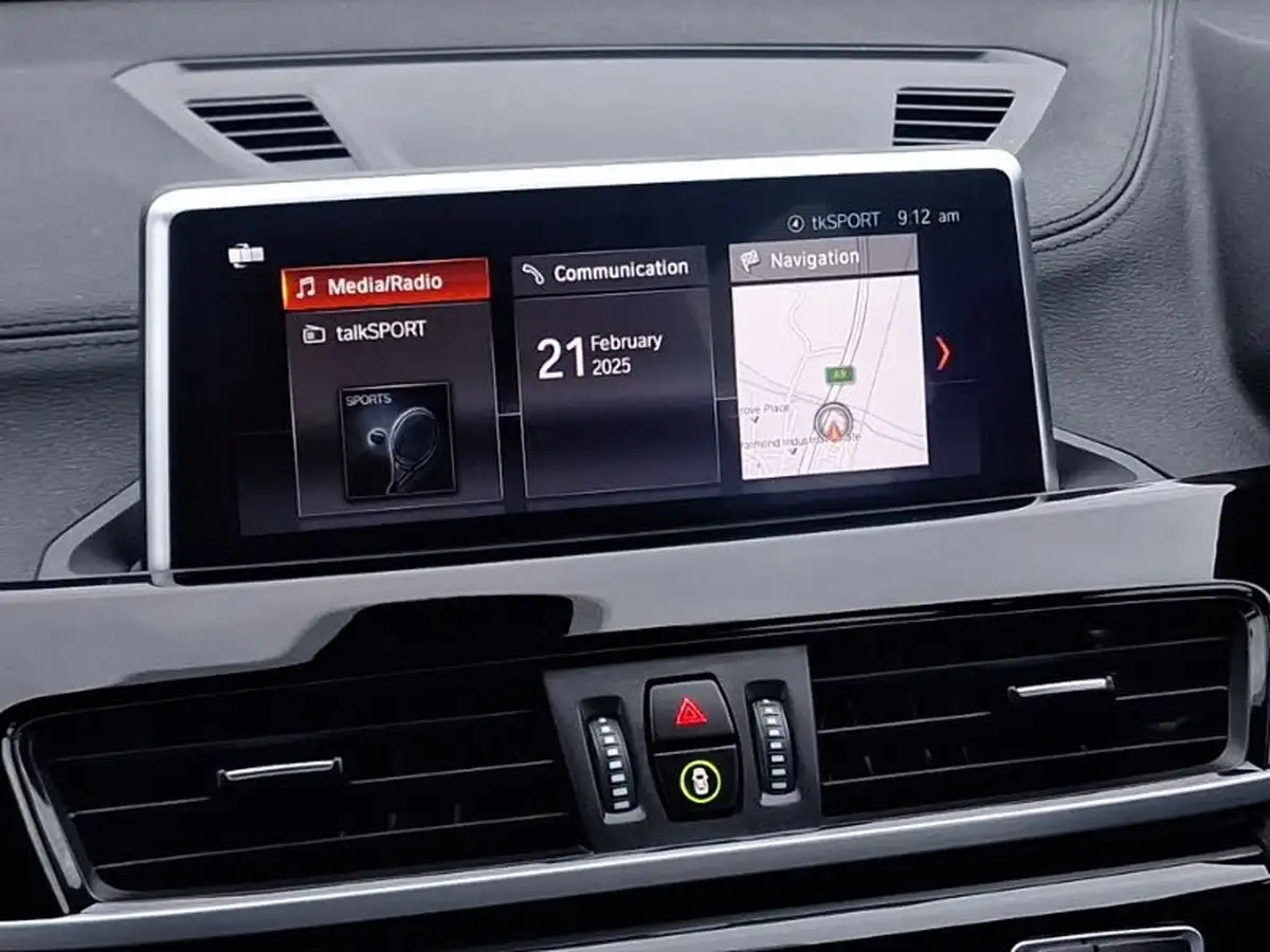 2021-bmw-x1-20-sdrive20i-sport-big-9