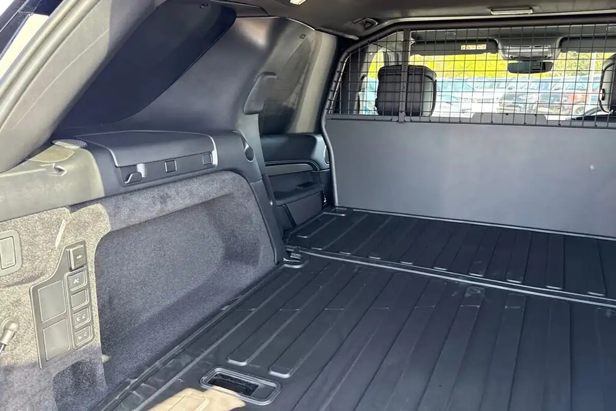 2025-land-rover-discovery-30-d350-commercial-dynamic-hse-big-28