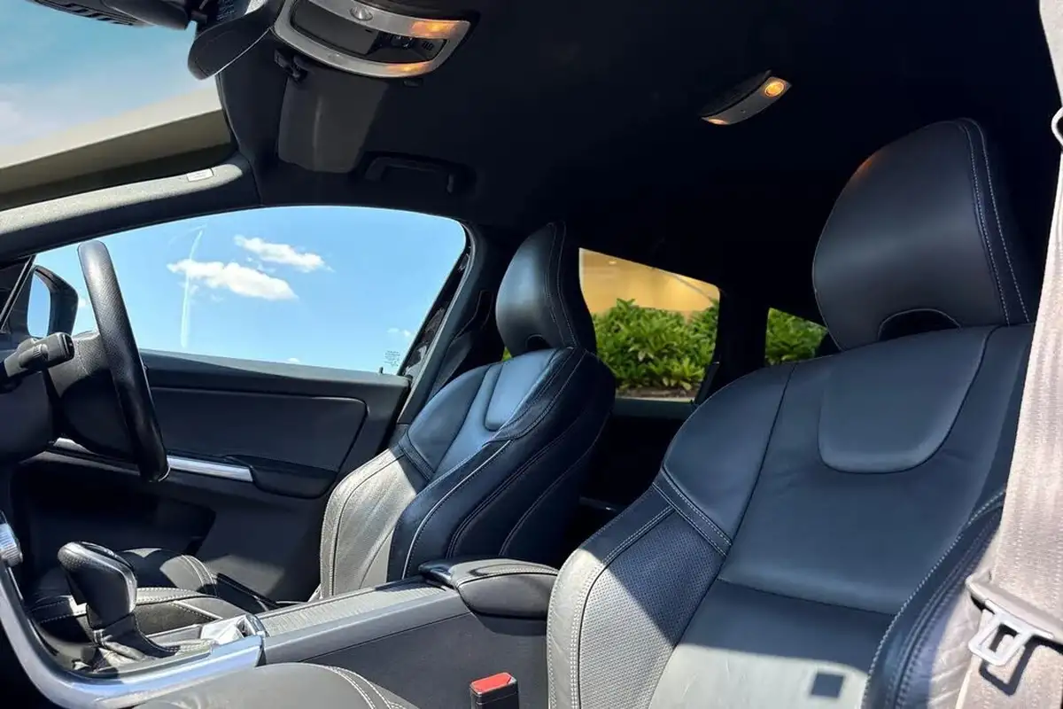 2016-volvo-xc60-20td-d4-r-design-lux-nav-geartronic-big-15