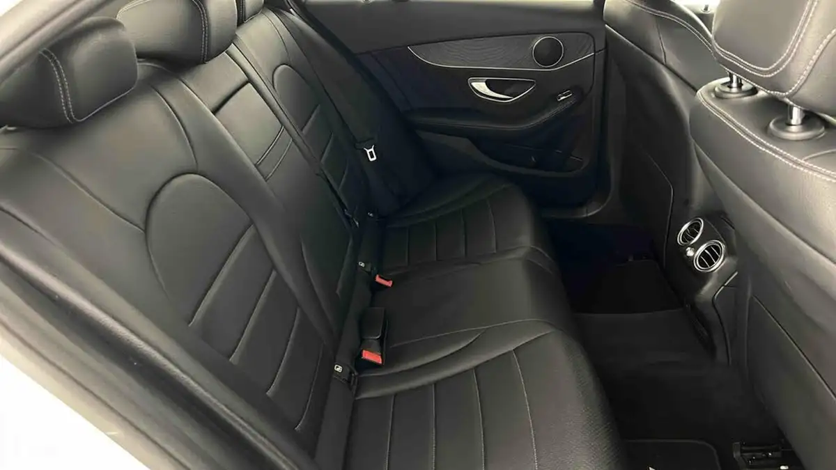 2016-mercedes-benz-c-class-21d-c220d-amg-line-170ps-ss-saloon-4d-auto-big-13