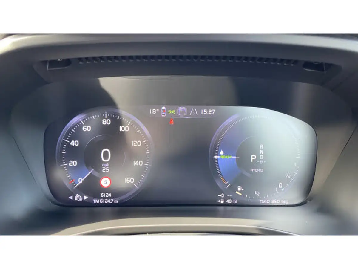 2021-volvo-xc40-15-t5-r-design-pro-258bhp-big-10