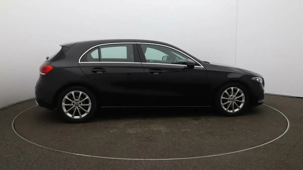 2018-mercedes-benz-a-class-15d-a180d-sport-116ps-executivess-hatchback-5d-7g-dct-big-48