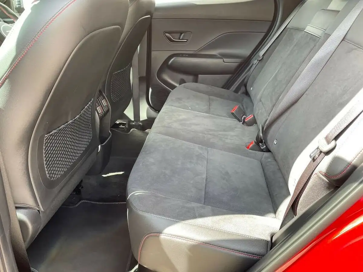 2024-hyundai-kona-16-gdi-n-line-s-141ps-dct-big-10