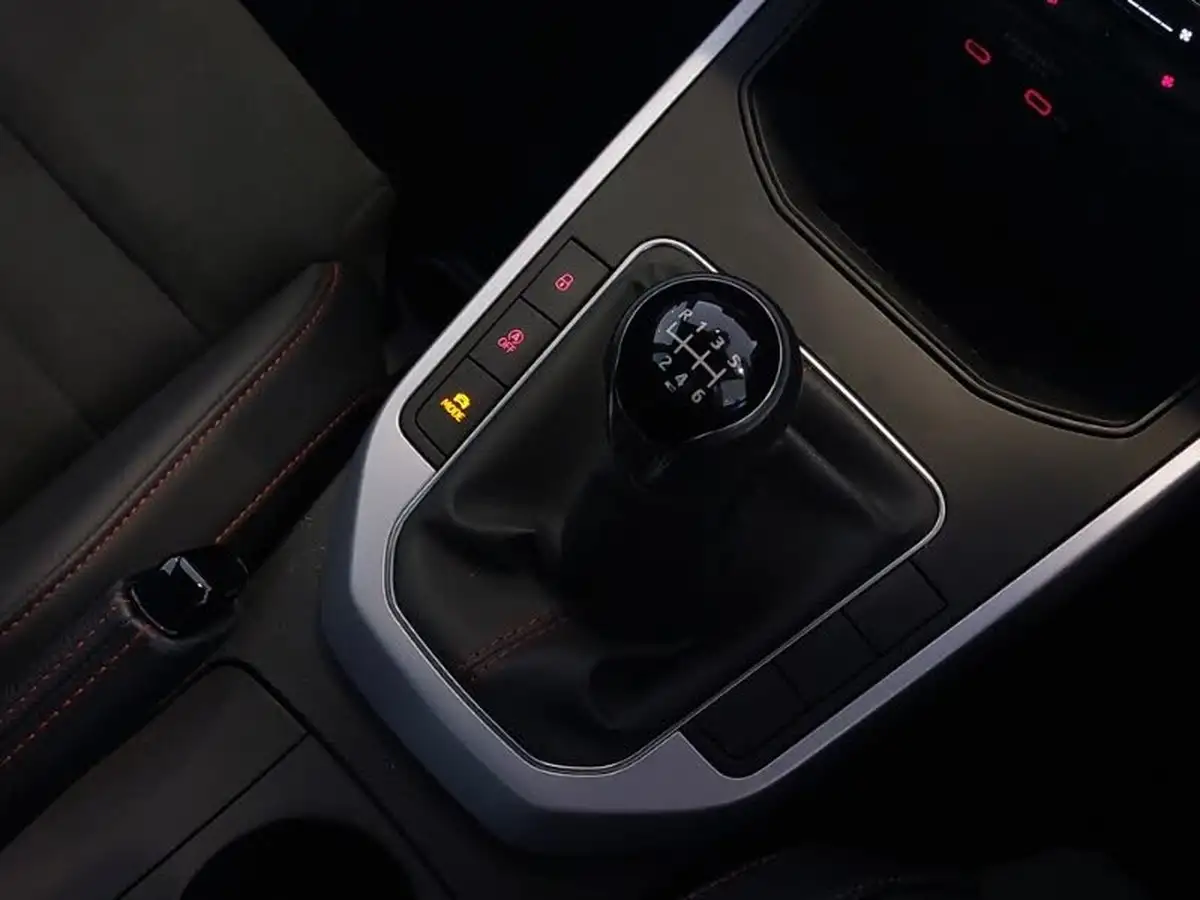2022-seat-arona-10-tsi-fr-sport-big-9