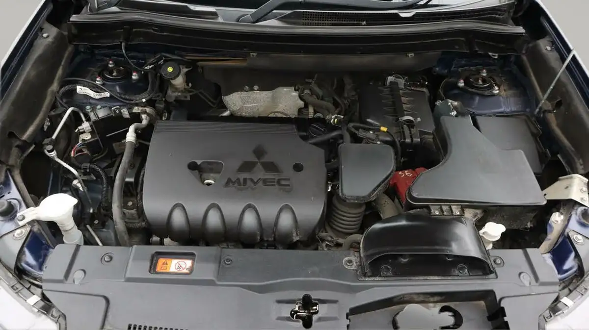 2020-mitsubishi-outlander-20-exceed-big-19
