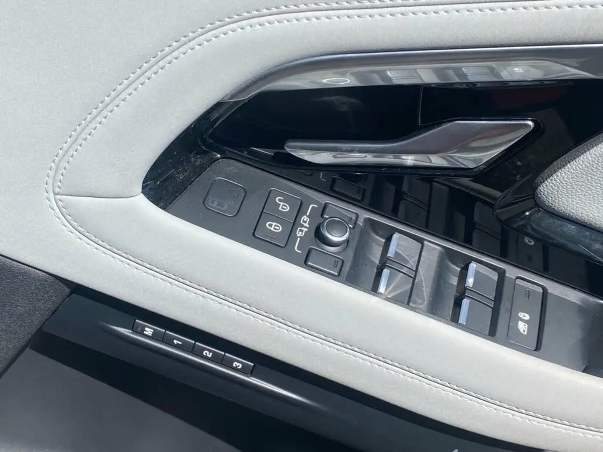 2019-land-rover-range-rover-evoque-20-d180-r-dynamic-se-big-16