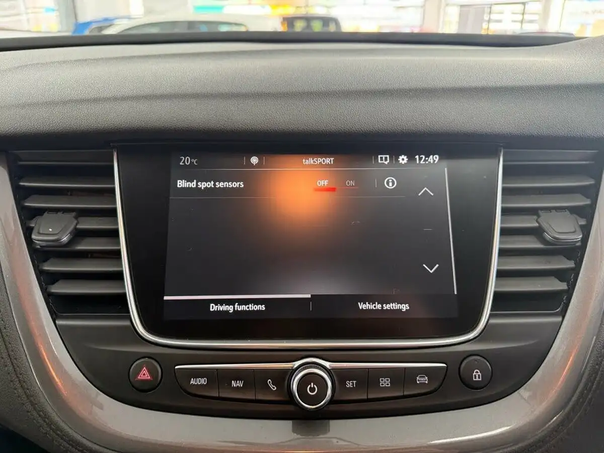 2020-vauxhall-grandland-x-15td-business-edition-nav-ecotec-blueinjection-big-37