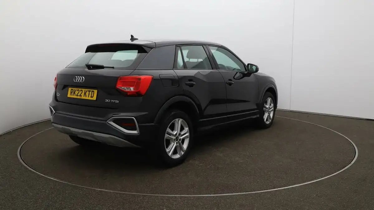 2022-audi-q2-10-30-tfsi-sport-big-50
