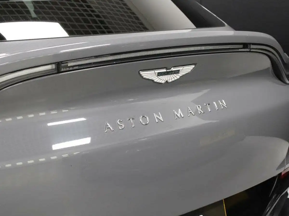 2020-aston-martin-dbx-40-v8-big-7