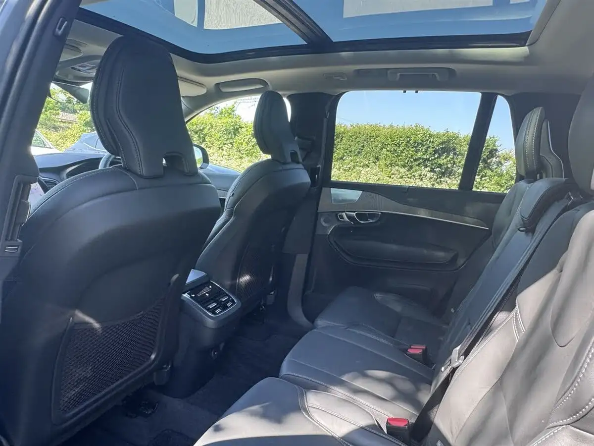 2022-volvo-xc90-20-b5-ultimate-big-22