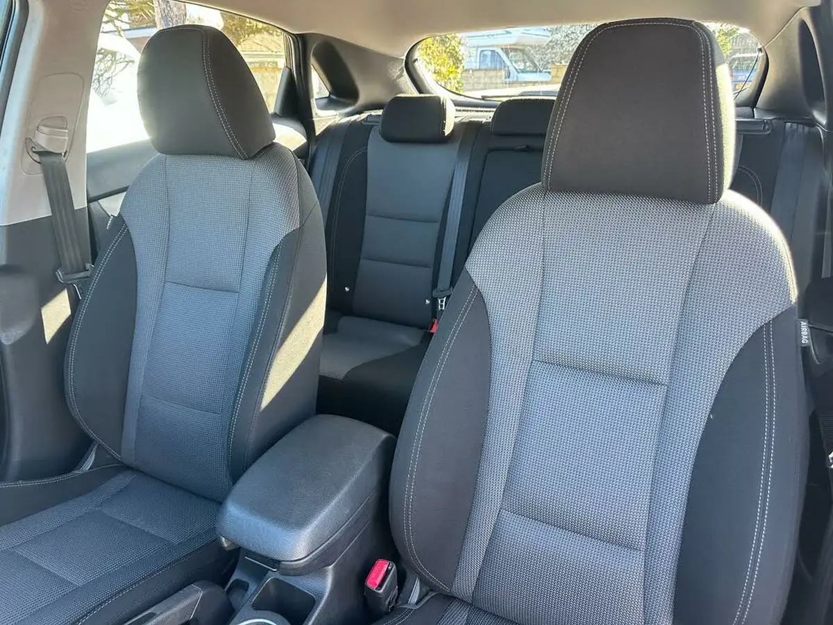 2015-hyundai-i30-16crdi-se-110ps-hatchback-big-16