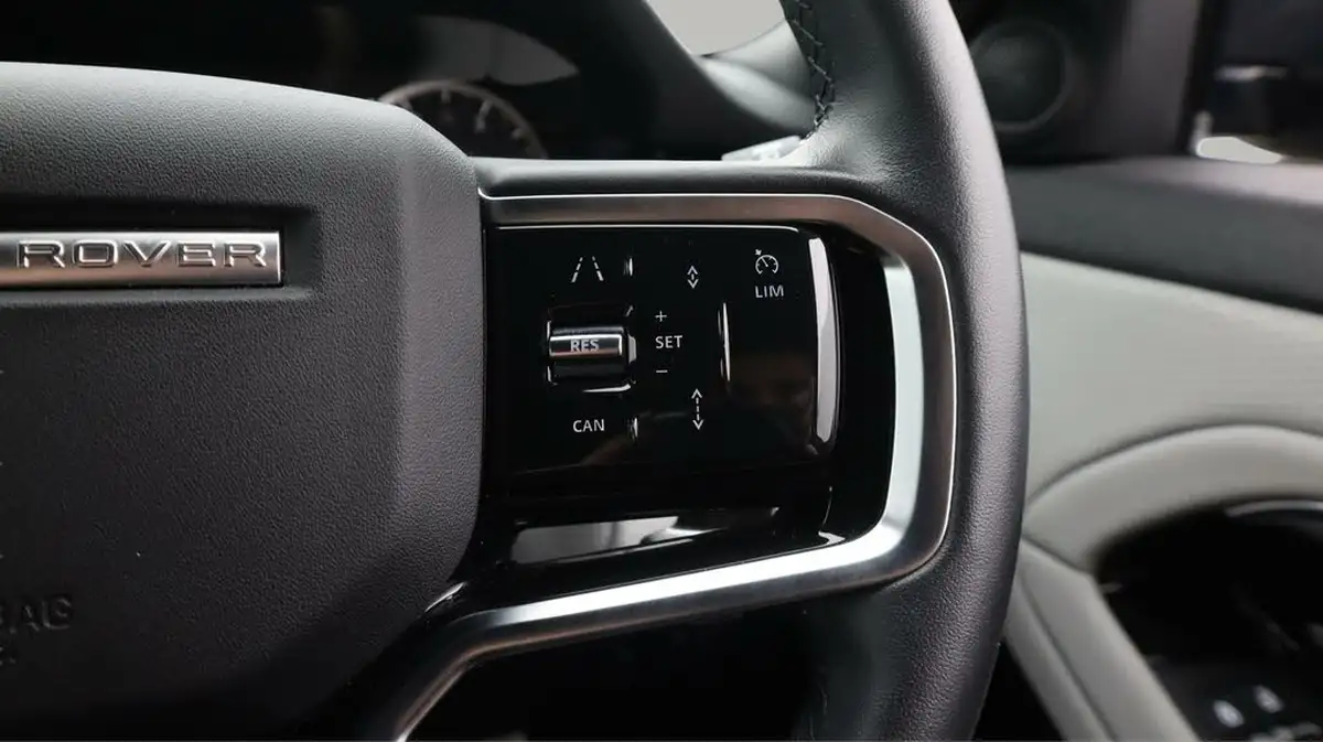 2022-land-rover-range-rover-evoque-20-d200-r-dynamic-s-big-26