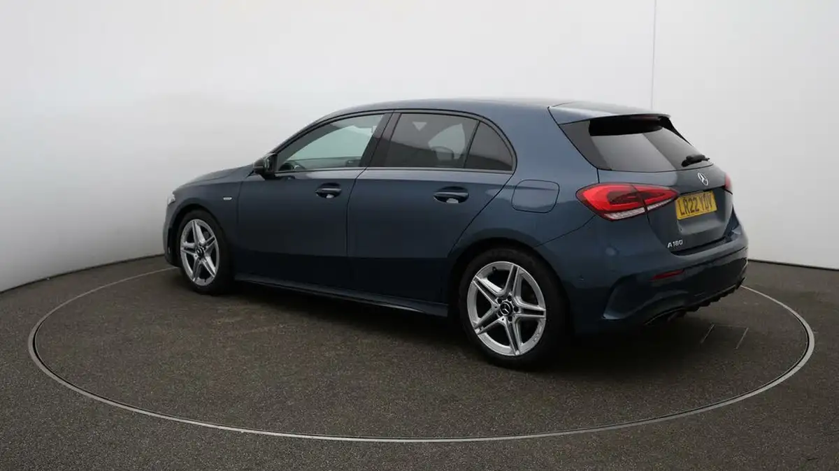 2022-mercedes-benz-a-class-13-a180-amg-line-executive-edition-hatchback-5d-7g-dct-big-63