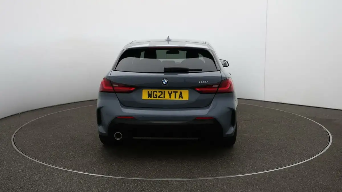 2021-bmw-1-series-15-118i-m-sport-lcp-dct-big-57