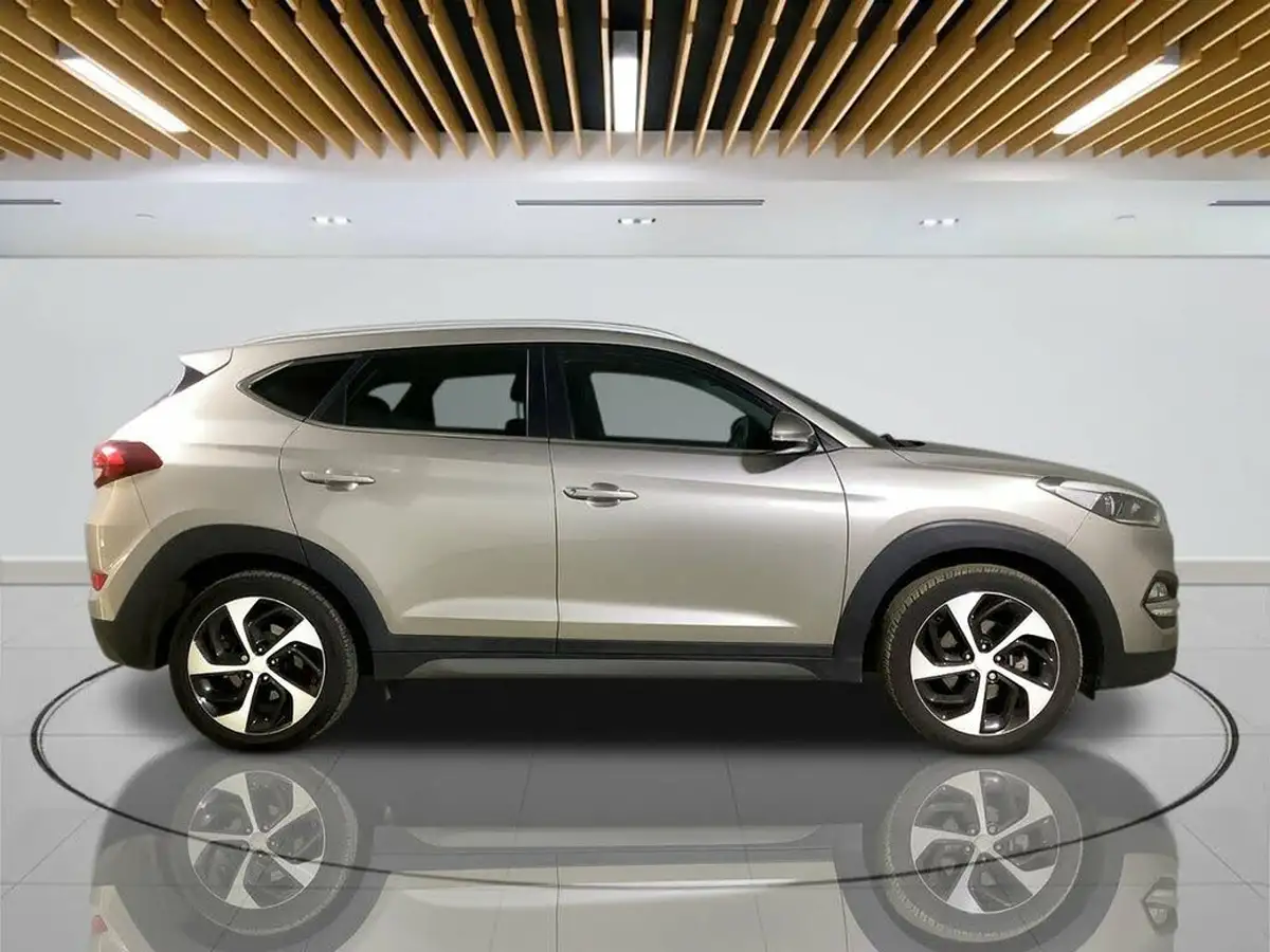 2017-hyundai-tucson-17crdi-blue-drive-premium-141ps-dct-big-9