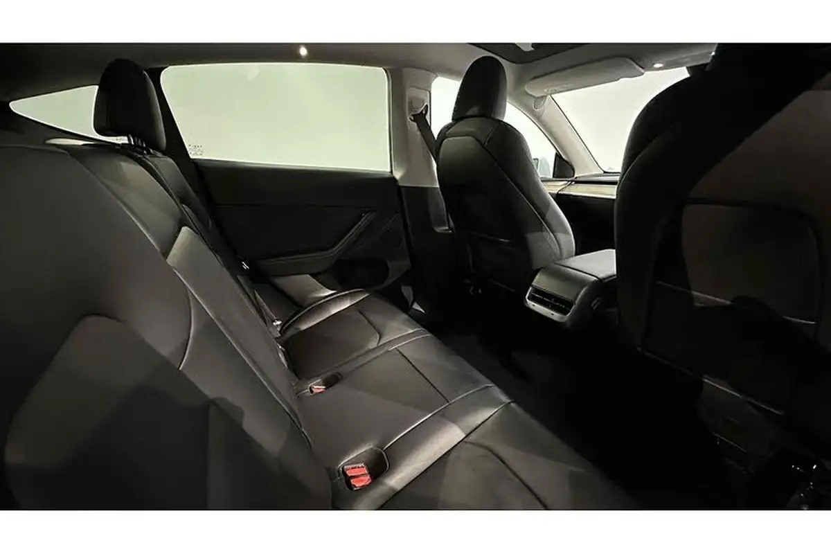 2023-tesla-model-y-e-rwd-big-25