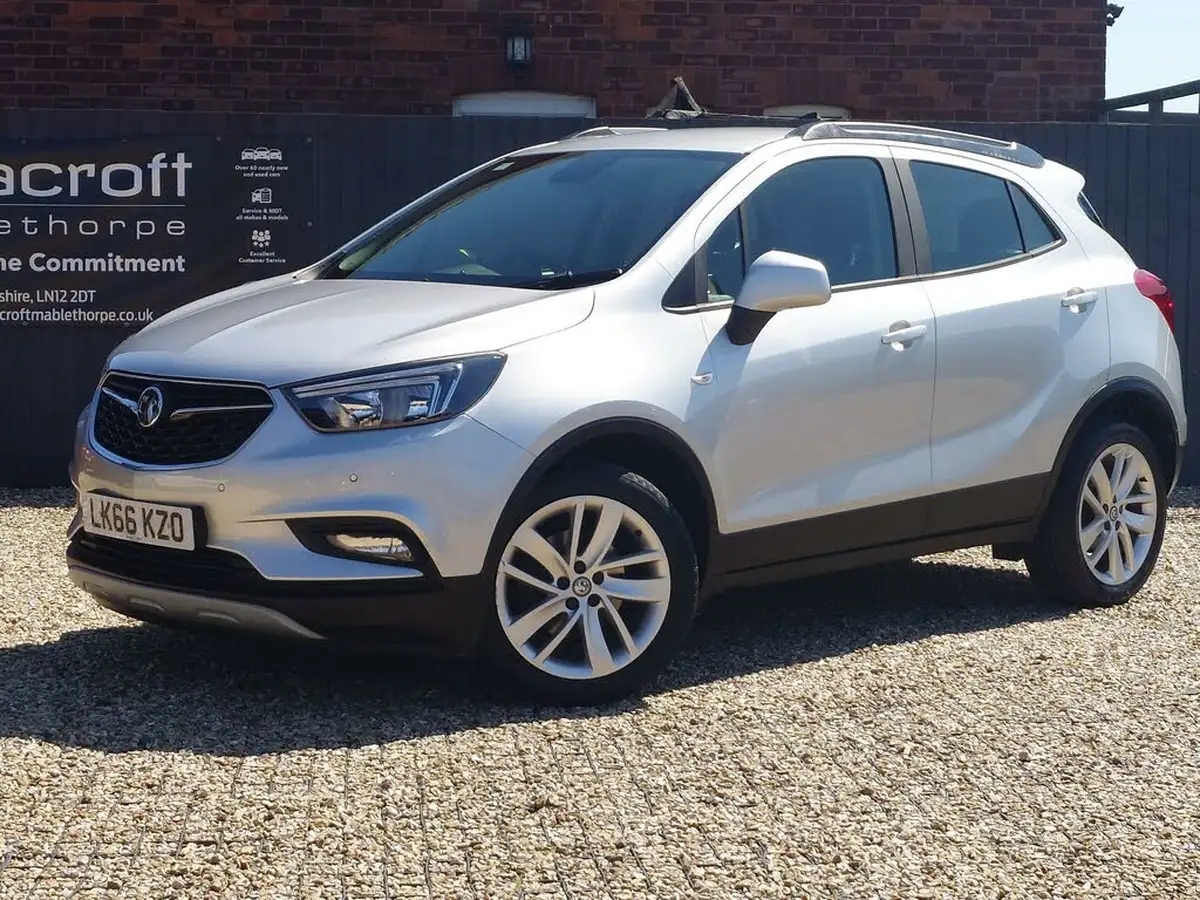 2016-vauxhall-mokka-x-16-active-big-0