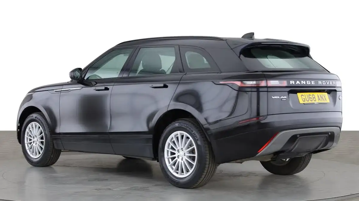 2018-land-rover-range-rover-velar-20-d180-velar-big-5