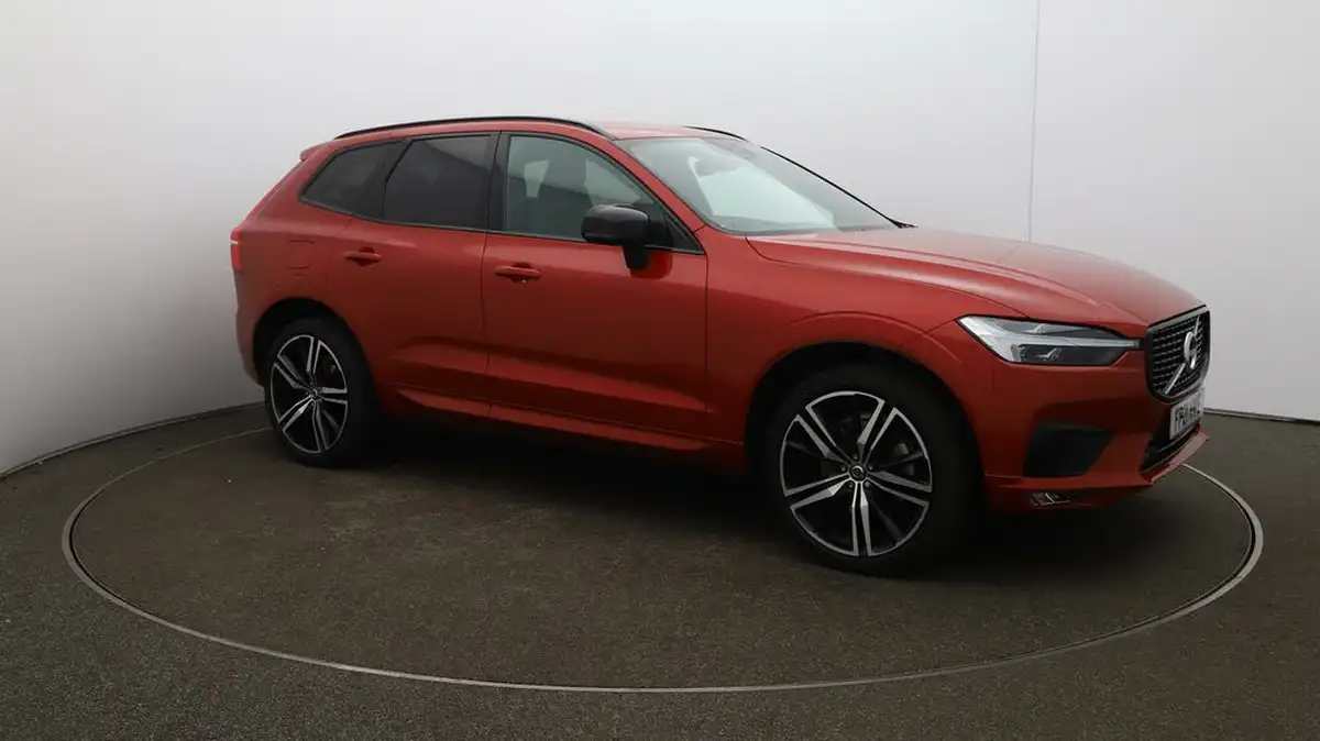 2021-volvo-xc60-20-b5-r-design-awd-big-43