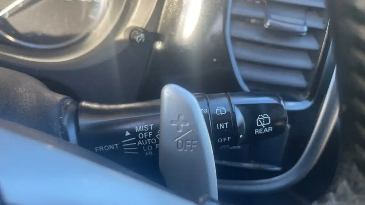 2014-mitsubishi-outlander-20-gx4h-big-30