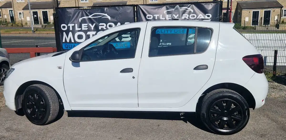 2017-dacia-sandero-10-sce-ambiance-big-25