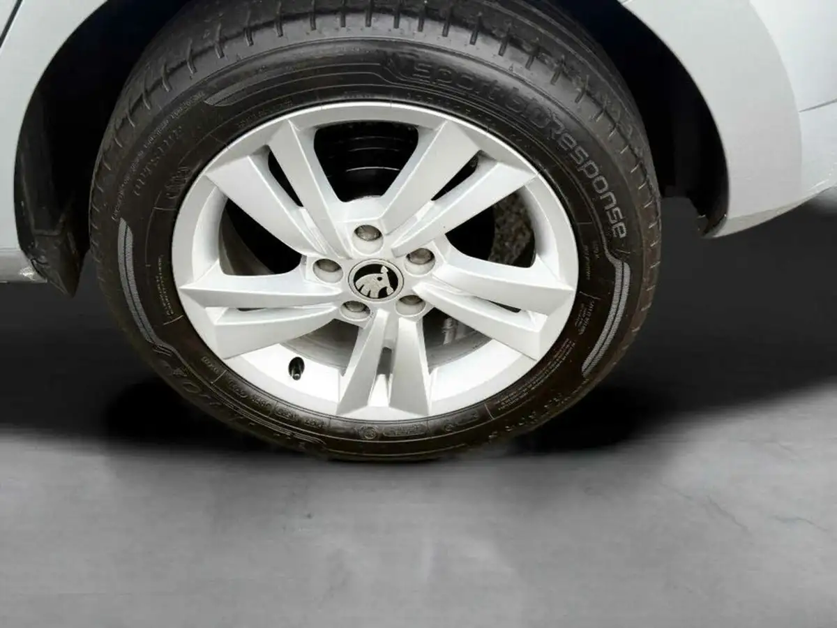 2020-skoda-fabia-10-tsi-se-95ps-hatchback-big-30