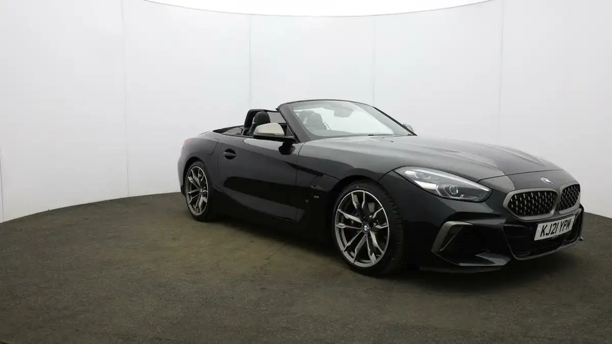 2021-bmw-z4-30-m40i-big-46