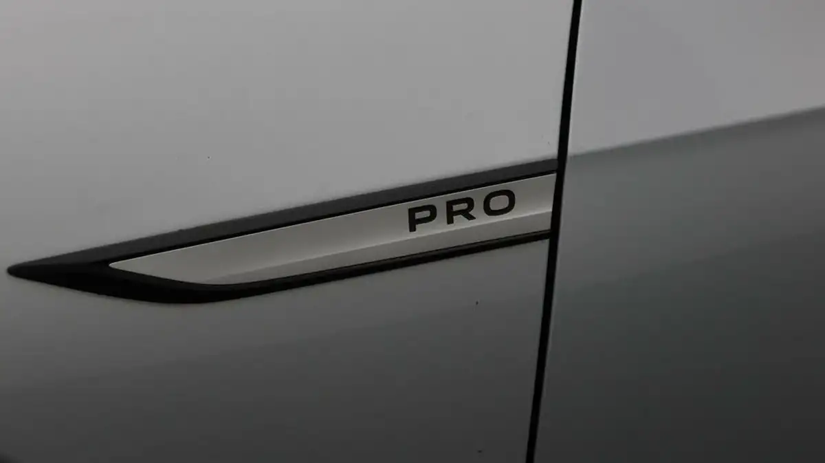 2022-volkswagen-id3-e-max-big-20