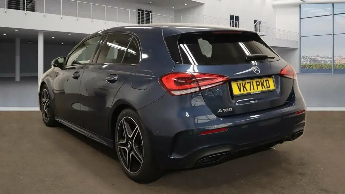 2022-mercedes-benz-a-class-13-a180-amg-line-executive-edition-hatchback-5d-7g-dct-big-2
