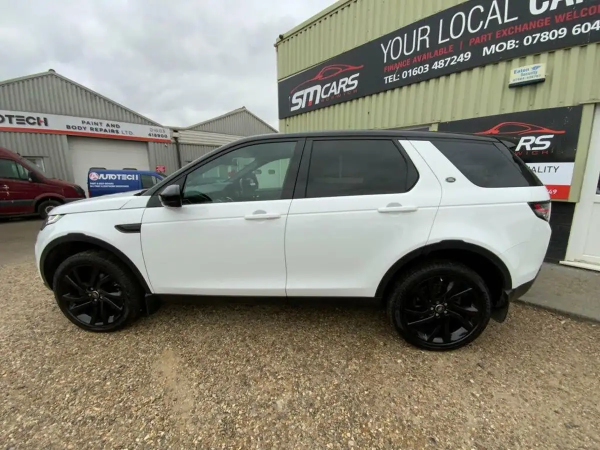 2017-land-rover-discovery-sport-20td4-hse-black-182ps-suv-big-9
