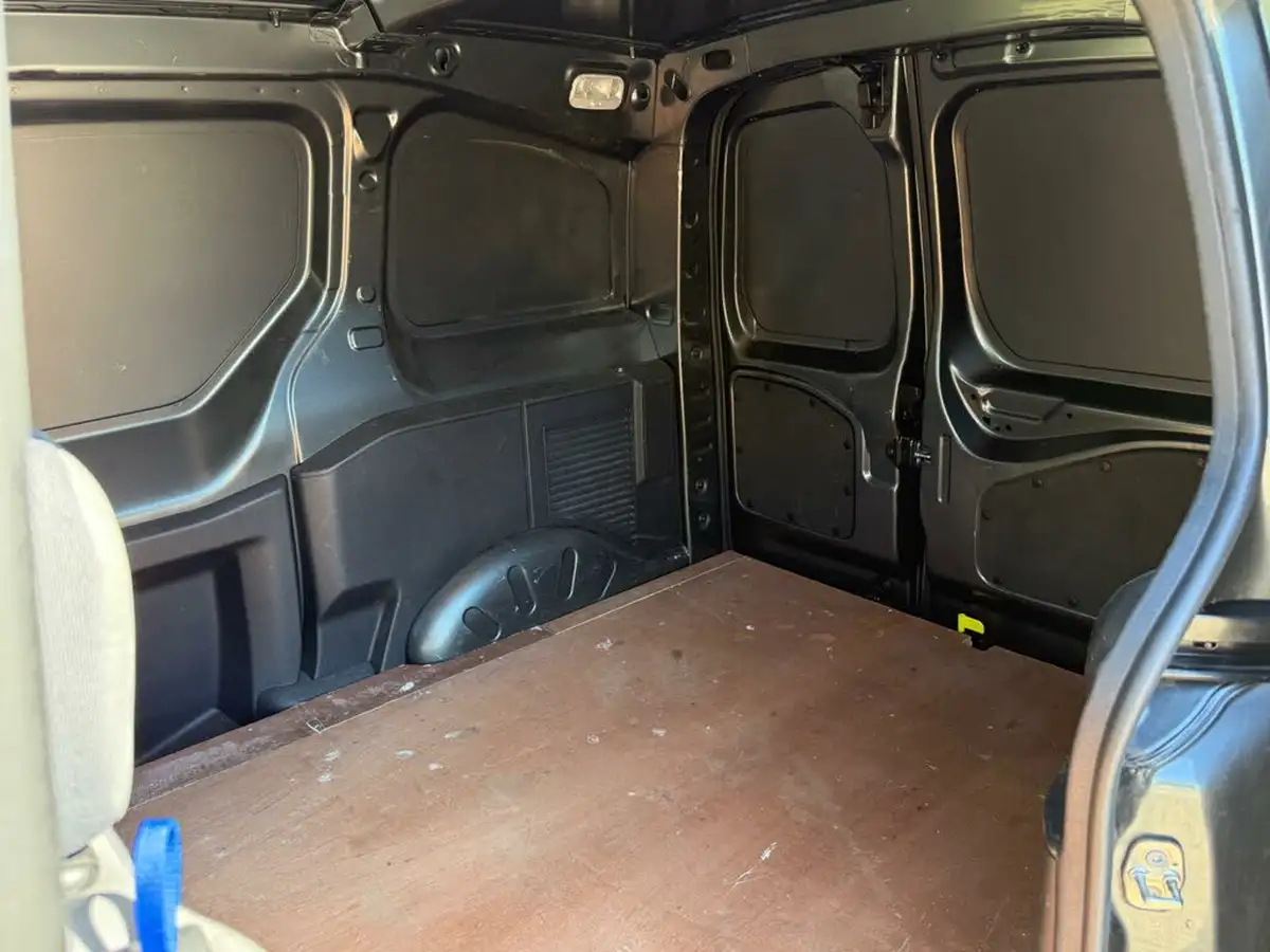 2015-citroen-berlingo-16td-l1625-enterprise-special-edition-panel-big-6