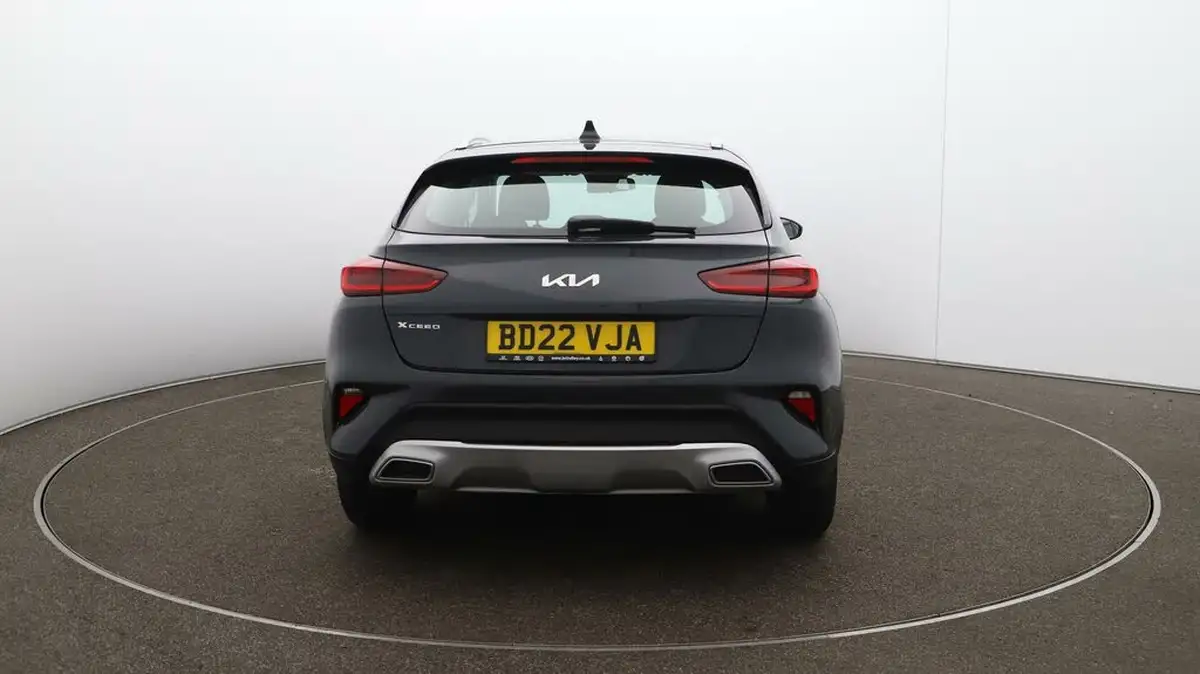2022-kia-xceed-10-t-gdi-2-big-55