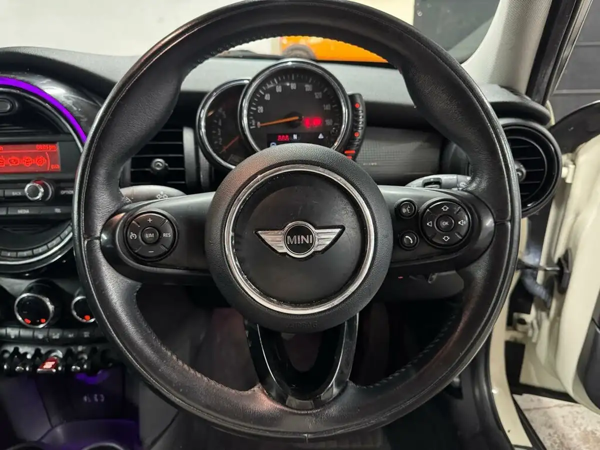 2015-mini-cooper-15td-cooper-d-114bhp-5d-big-45