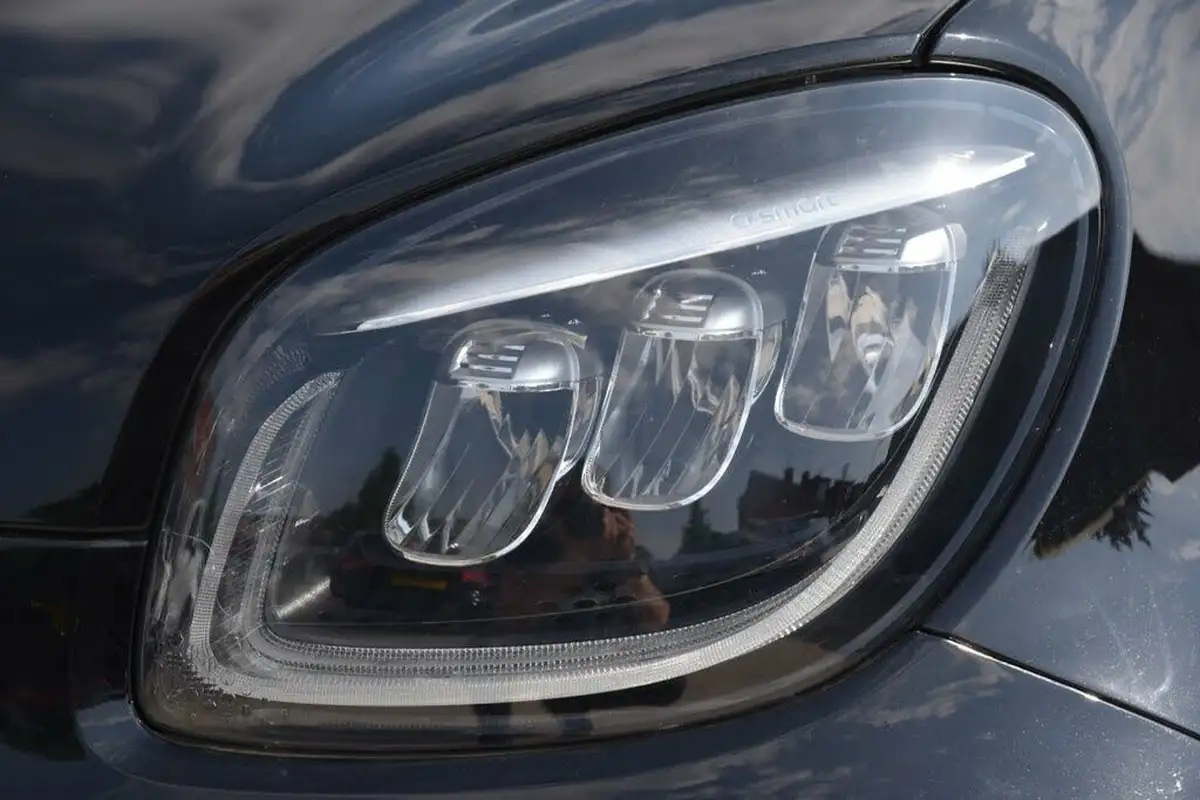 2020-smart-forfour-eq-prime-exclusive-big-13