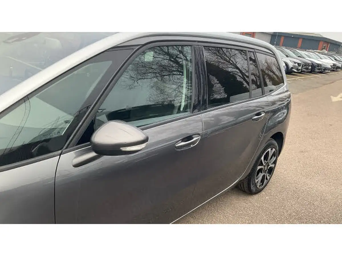 2019-citroen-grand-c4-spacetourer-15bluehdi-flair-eat8-big-31