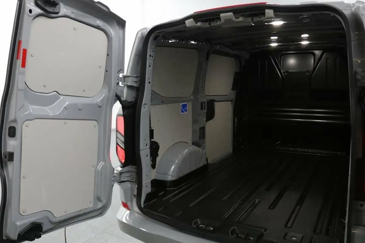 2024-ford-transit-custom-20tdci-320-l1h1-limited-136pseu6e-panel-van-1996cc-auto-big-16