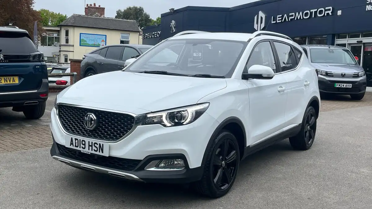 2019-mg-zs-suv-15-vti-tech-exclusive-105bhp-big-6