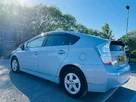 2010-toyota-prius-small-10