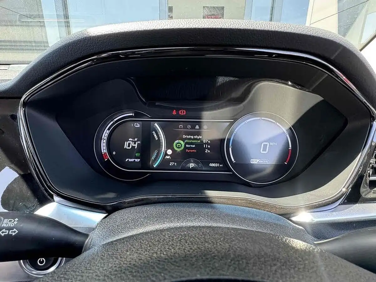 2021-kia-e-niro-ev-4-big-31