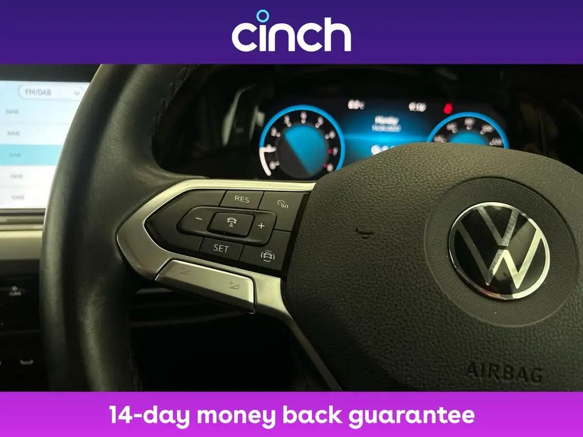 2020-volkswagen-golf-10-tsi-life-hatchback-big-29