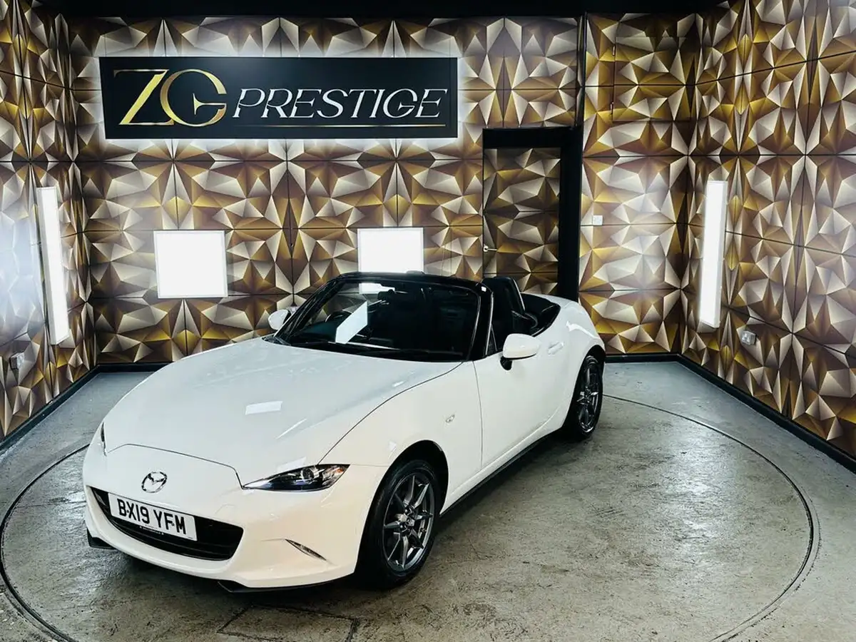2019-mazda-mx-5-15-se-big-33