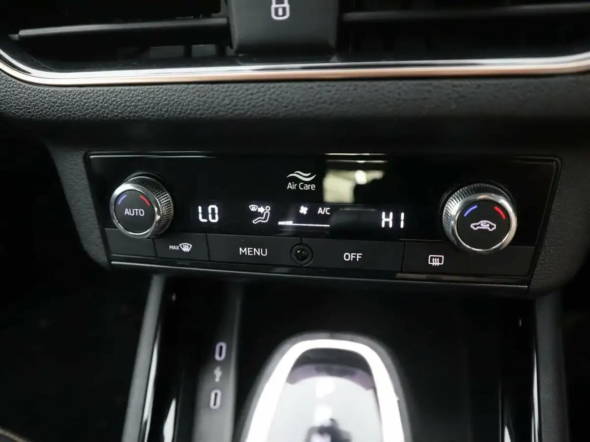 2022-skoda-scala-10-tsi-se-l-115ps-dsg-big-28