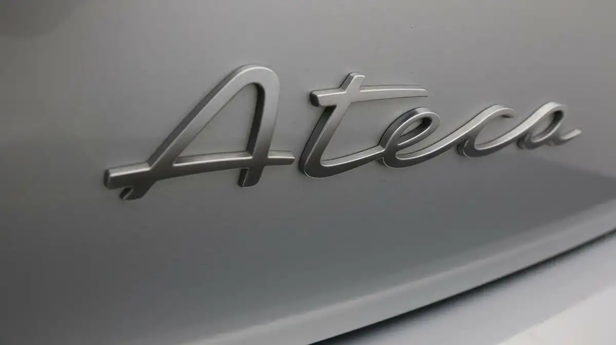 2022-seat-ateca-15-ecotsi-se-technology-big-19